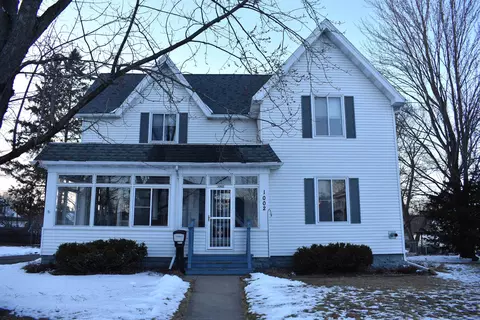 1002 E 4th St, Merrill, WI 54452
