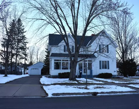 1002 E 4th St, Merrill, WI 54452 photo 2