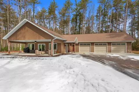 2426 Lake Rd, Junction City, WI 54443