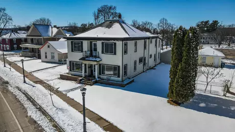 544 S 1st Ave, Wausau, WI 54401
