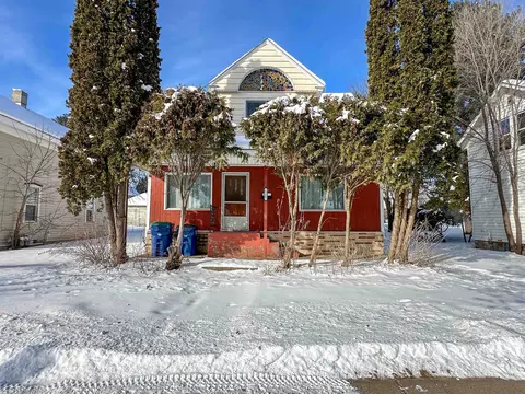 122 N 1st Ave, Wausau, WI 54401