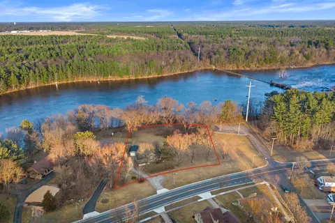 1020 Wisconsin River Dr, Port Edwards, WI 54469
