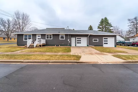 604 6th St, Mosinee, WI 54455