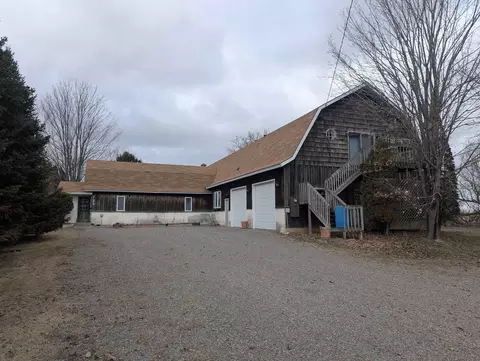 725 Bradley Ave, Milladore, WI 54454