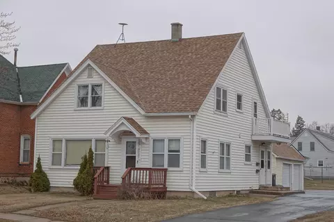 717 E Broadway Ave, Medford, WI 54451