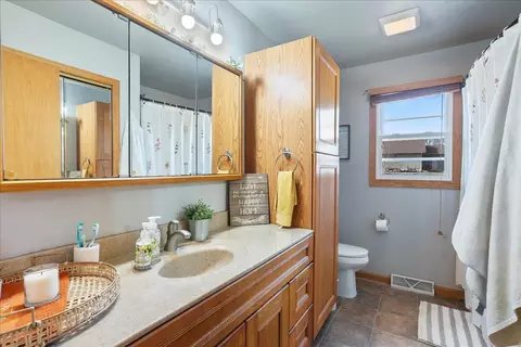 407 E 20th St, Marshfield, WI 54449 photo 12