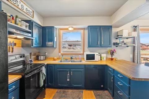 407 E 20th St, Marshfield, WI 54449 photo 8