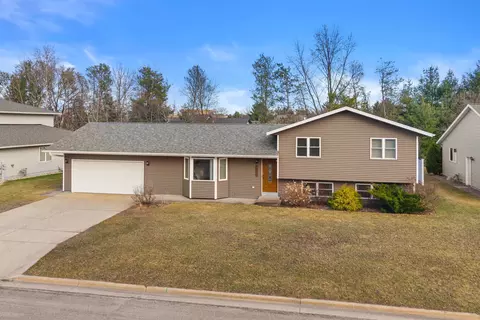 2111 Sherri Ln, Wisconsin Rapids, WI 54494