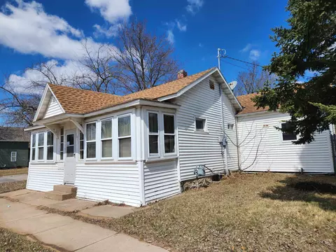 1011 Baker St, Wisconsin Rapids, WI 54494