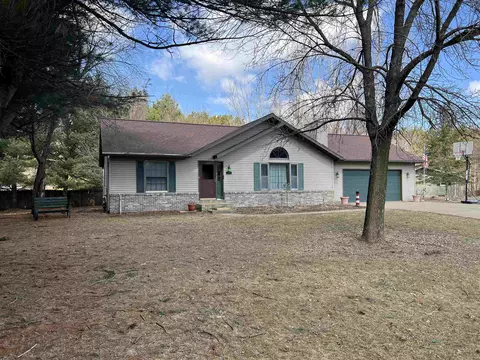 3910 James Lee St, Weston, WI 54476