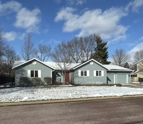 1811 Bassett Pl, Wisconsin Rapids, WI 54494