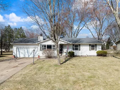 1812 S Cedar Ave, Marshfield, WI 54449