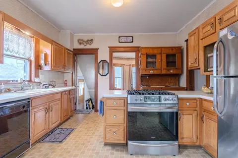 Kitchen - 1419 Spring St, Schofield, WI 54476 photo 6 of 7