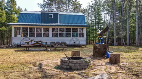 10889 Sandy Spring Dr, Nekoosa, WI 54457