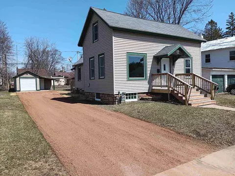 644 Portage St, Stevens Point, WI 54481