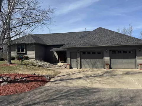 4302 Wilhorn Rd, Nekoosa, WI 54457