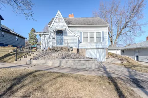206 N 7th Ave, Wausau, WI 54401