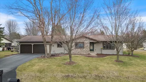 301 S Larch Ave, Marshfield, WI 54449