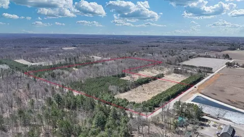 e1495 Wolf River Road, Iola, WI 54945