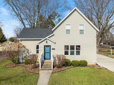 612 S Washington Ave, Marshfield, WI 54449