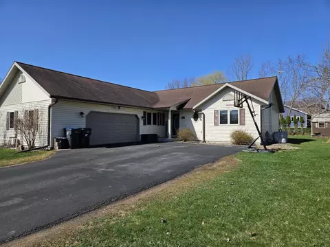 10819 W 7th St, Hewitt, WI 54441