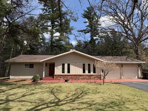 4541 Eastwood Dr, Wisconsin Rapids, WI 54494