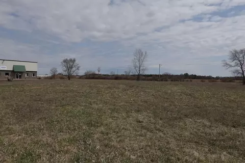 3600 Post Rd, Plover, WI 54467 photo 2
