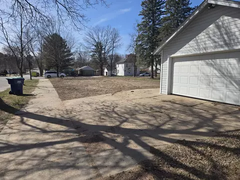 416 Spruce St, Wausau, WI 54401