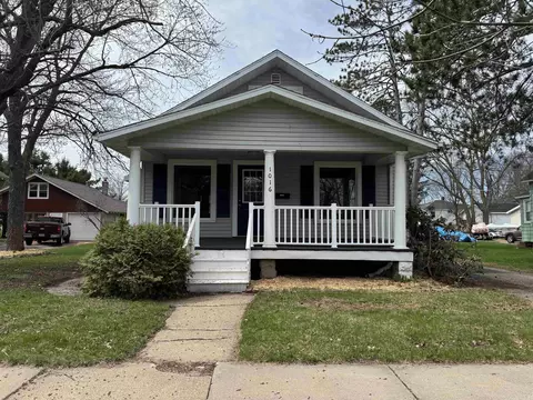 1016 N 1st Ave, Wausau, WI 54401