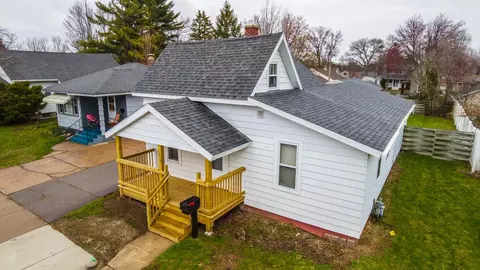 1215 S 9th Ave, Wausau, WI 54401