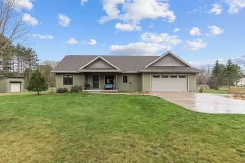 3450 Welton Dr, Amherst Junction, WI 54407