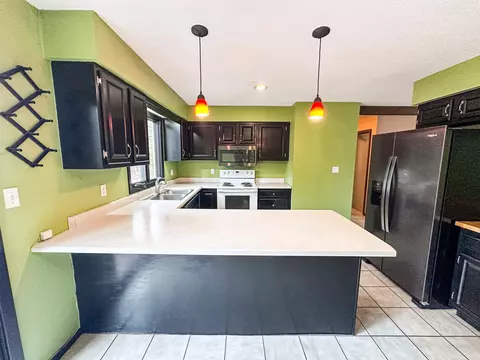 Kitchen - w7865 County Road F, Phillips, WI 54555 photo 4 of 10
