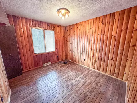 Bedroom - w7865 County Road F, Phillips, WI 54555 photo 5 of 6