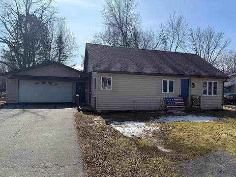 207 W Dearborn St, Spencer, WI 54479