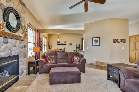 Living - 3111 Warwick Dr, Weston, WI 54476 photo 4 of 7