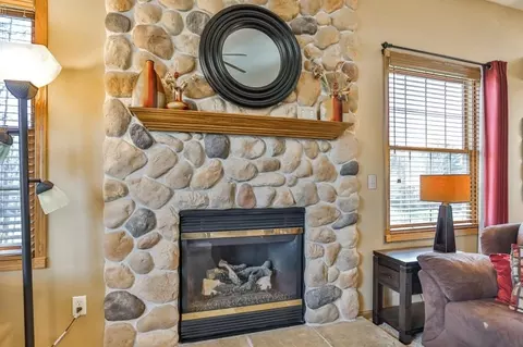 Living - 3111 Warwick Dr, Weston, WI 54476 photo 3 of 7