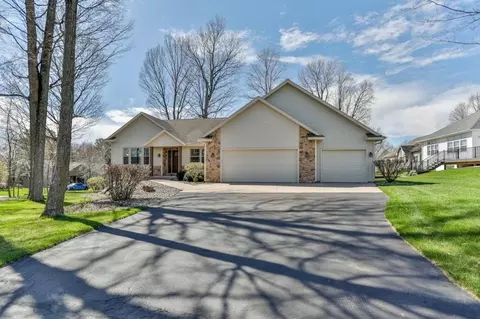3111 Warwick Dr, Weston, WI 54476
