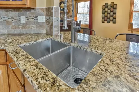 Kitchen - 3111 Warwick Dr, Weston, WI 54476 photo 7 of 10