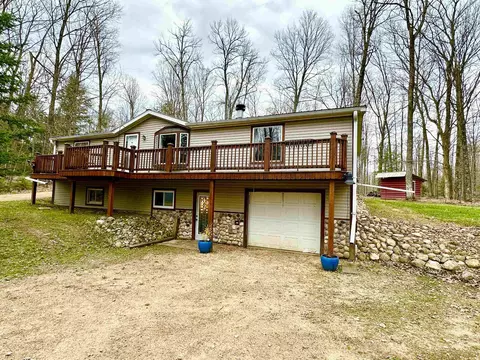 9581 Crystal Lake Rd, Pickerel, WI 54465