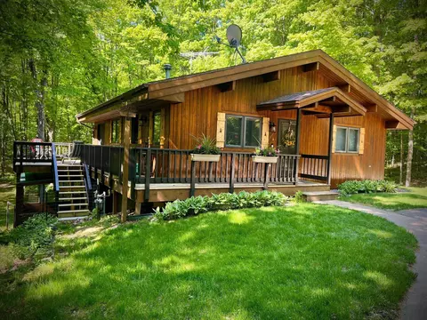 n4280 Wolf River Drive, White Lake, WI 54491