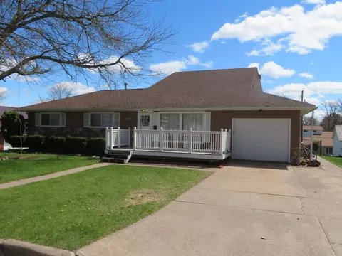 1709 E 8th St, Merrill, WI 54452