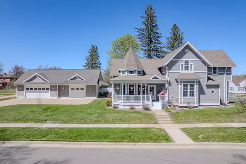 1410 E 2nd St, Merrill, WI 54452