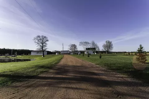 171909 Harvest Dr, Hatley, WI 54440