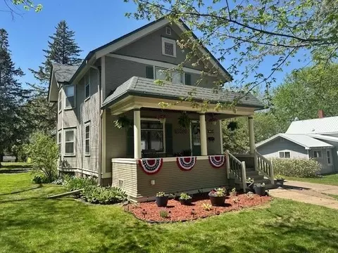 110 Hewett St, Neillsville, WI 54456