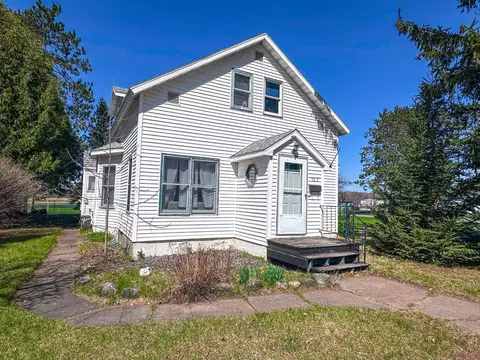 563 N 2nd Ave, Park Falls, WI 54552