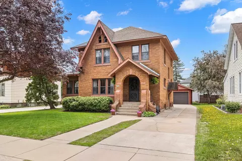 1734 Plover St, Stevens Point, WI 54481