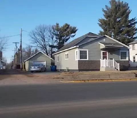 1304 E 1st St, Merrill, WI 54452