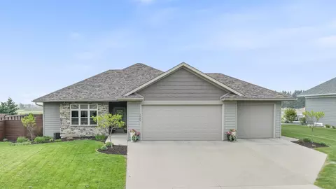 1524 E 20th St, Marshfield, WI 54449