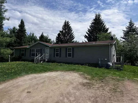 7962 N State Highway 45, Eland, WI 54427