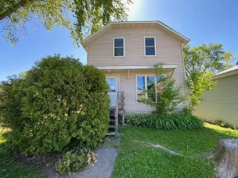 3995 3rd St, Amherst Junction, WI 54407